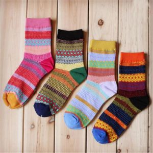 Myshop11 אקססוריז גרביים יוניסקס קווים צבעוניים מתאימים לנשים גברים או ילדים